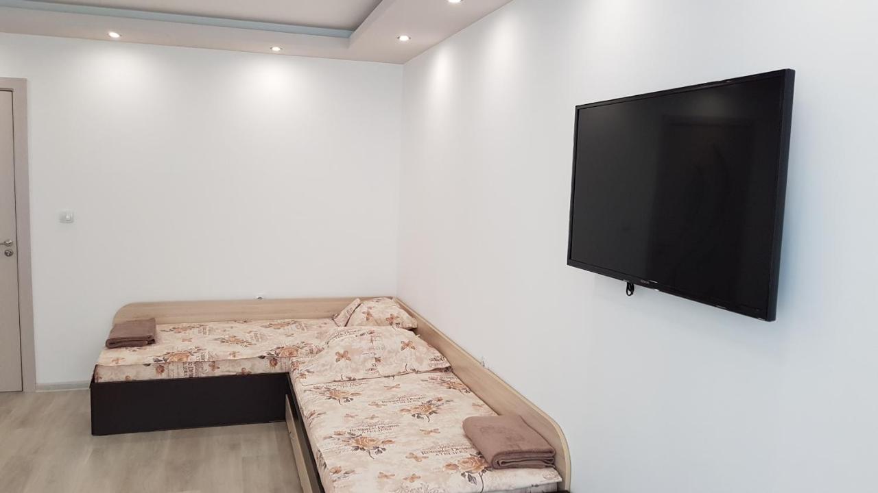 Д И В 2 - D & V 2 Apartment 桑丹斯基 外观 照片