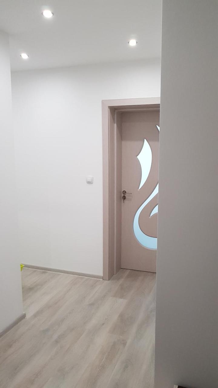 Д И В 2 - D & V 2 Apartment 桑丹斯基 外观 照片