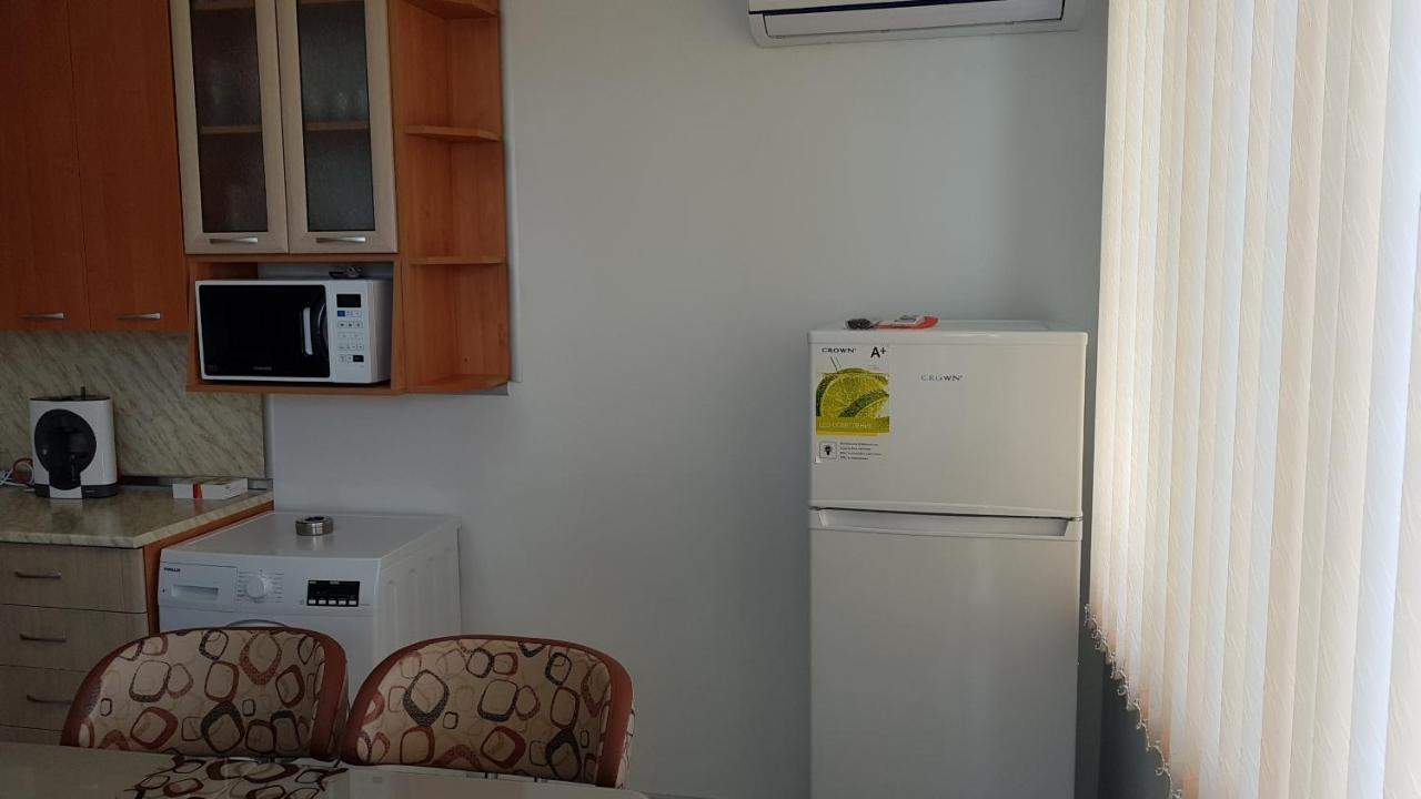 Д И В 2 - D & V 2 Apartment 桑丹斯基 外观 照片