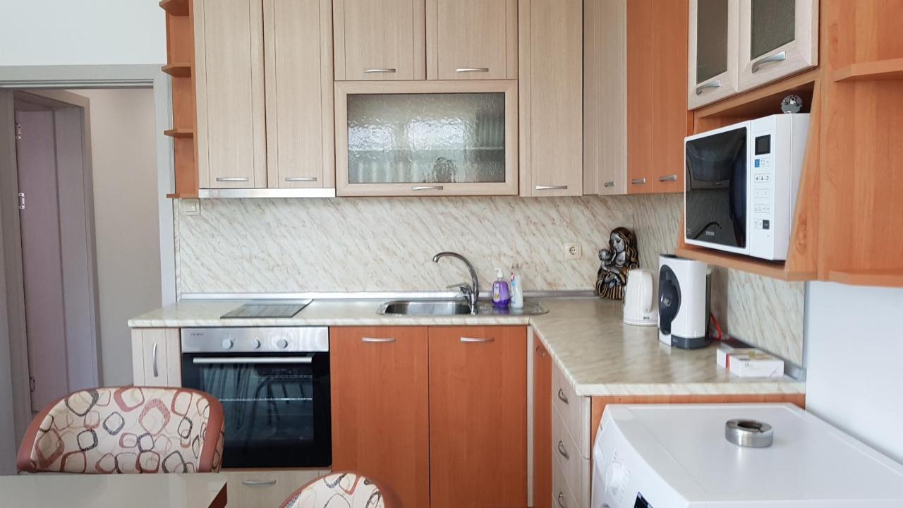 Д И В 2 - D & V 2 Apartment 桑丹斯基 外观 照片